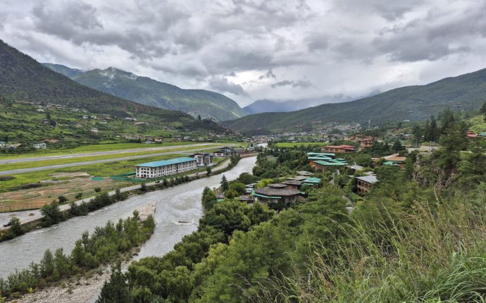 Western Bhutan with Gangtey Trip River View